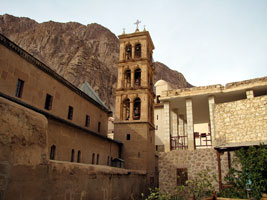 Pilgerziel: Katharinenkloster auf dem Sinai (Foto: Eichner-Ramm)
