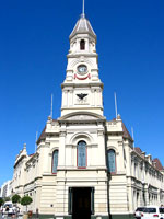 Stattlich: der Turm der Town Hall