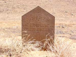 Grabstein von Smyth Holyoake, der am 20. Dezember 1872 im Alter von 21 Jahren starb