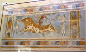 Stierspringer: Wandbild im Archäologischen Museum