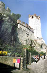 Turm und Mauer der Scaliger-Festung
