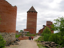 Reste der Burganlage von Turaida (Foto: Eichner-Ramm)