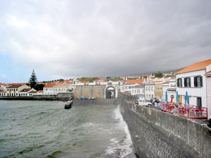 Angústias an der Bucht von Porto Pim (Foto: Eichner-Ramm)