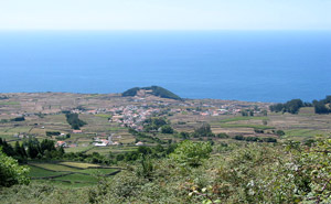 Blick hinunter auf den Ort Santa Bárbara (Foto: Eichner-Ramm)