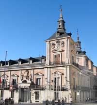 Früher Gericht und Gefängnis, heute Rathaus: Casa de la Villa