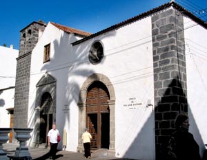 Ältester Bau der Stadt: Kirche San Francisco und Wallfahrtskapelle San Juan