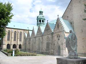 Mächtiges Bauwerk: der Hildesheimer Dom