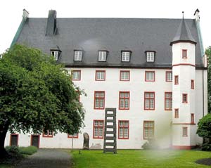 Das Deutschherrenhaus beherbergt das Ludwig Museum