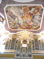 Deckengemälde und Orgel im Bürgersaal