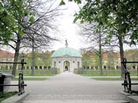 Hofgarten mit »Diana-Pavillon«