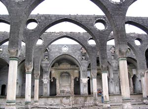 Armenische Georgs-Kirche: Nur noch eine Ruine