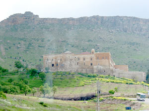 Kloster Deir Zaferan in den Bergen südöstlich von Mardin